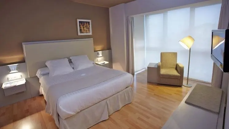 Tek Büyük veya İki Ayrı Yataklı Oda