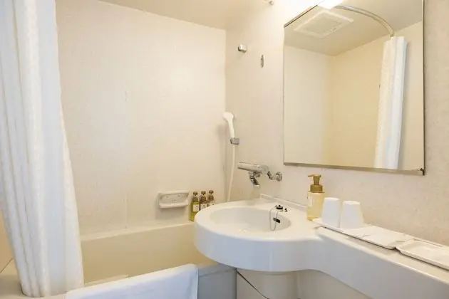 Tek Büyük Yataklı Oda, Sigara İçilebilir, Deniz Manzaralı