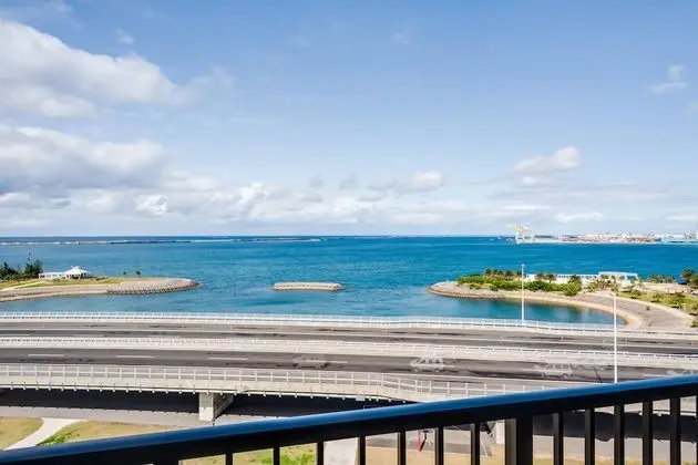 Tek Büyük Yataklı Oda, Sigara İçilebilir, Deniz Manzaralı