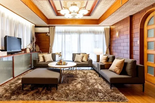 Apart Daire, Sigara İçilmez (2F)