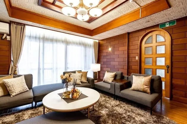 Apart Daire, Sigara İçilmez (2F)