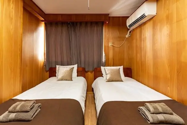 Apart Daire, Sigara İçilmez (2F)