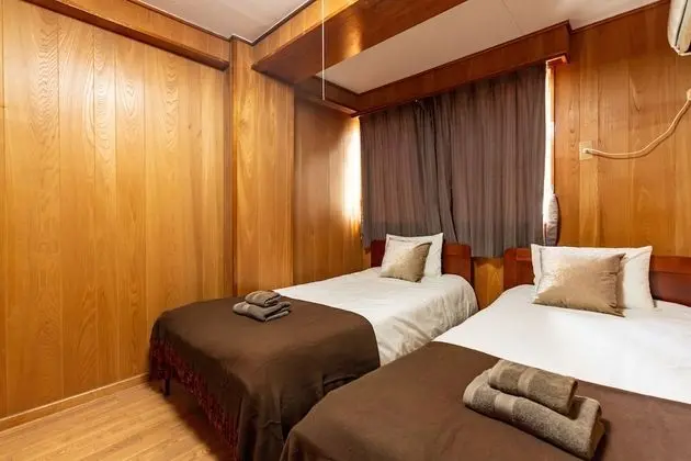 Apart Daire, Sigara İçilmez (2F)