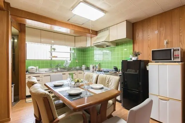 Apart Daire, Sigara İçilmez (2F)