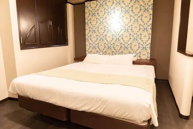 Tek Büyük Yataklı Oda, Sigara İçilmez