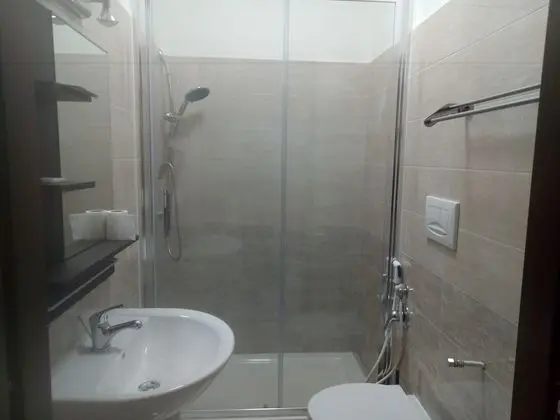 Üç Kişilik Oda, Özel Banyo