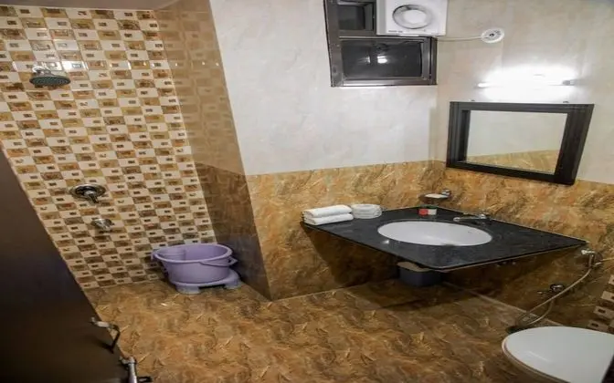 Basic Tek Büyük Yataklı Oda