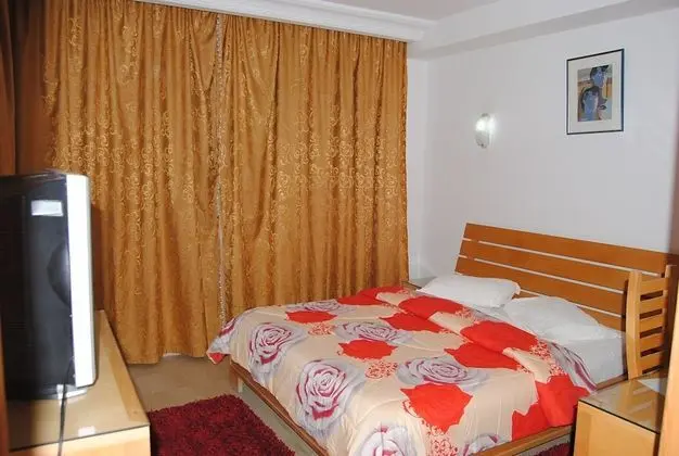 Standard Tek Büyük Yataklı Oda