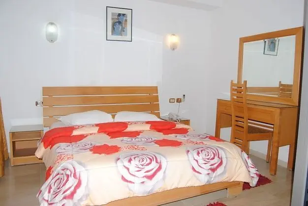 Standard Tek Büyük Yataklı Oda