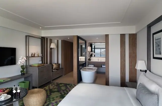 Grand Ocean View Room