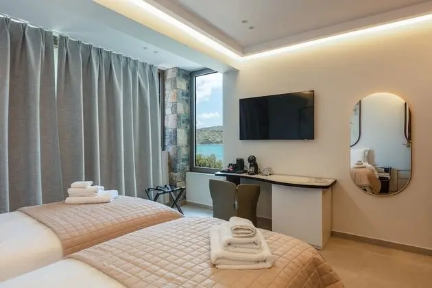 Double Room with Partial Sea View