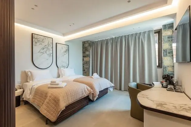 Double Room with Partial Sea View