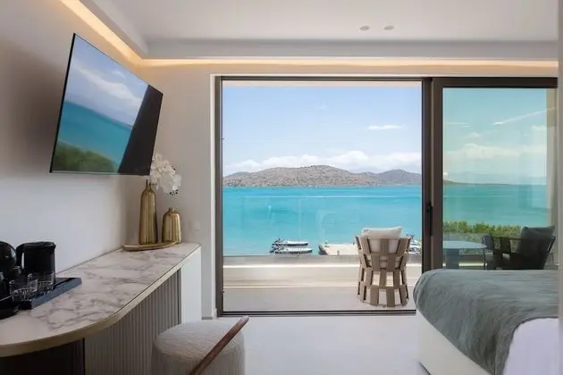 Superior Double Room with Sea View and Outdoor Jetted Tub