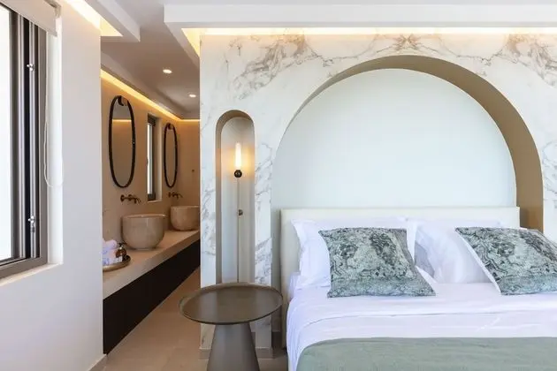 Superior Double Room with Sea View and Outdoor Jetted Tub