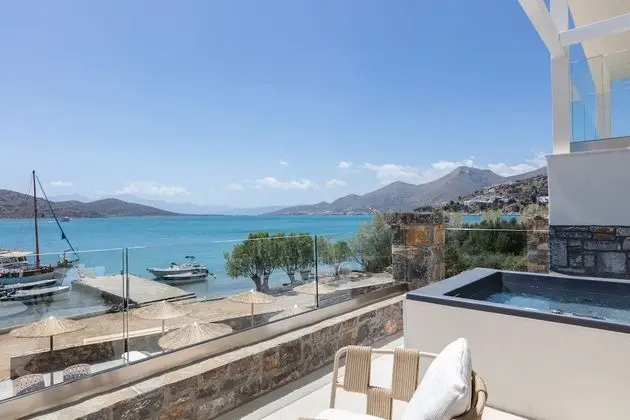 Superior Double Room with Sea View and Outdoor Jetted Tub
