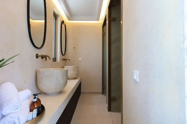 Superior Double Room with Sea View and Outdoor Jetted Tub