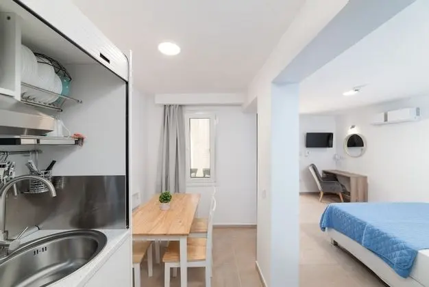 Stüdyo, Teras