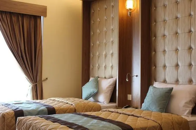 Deluxe Double or Twin Room, Balcony