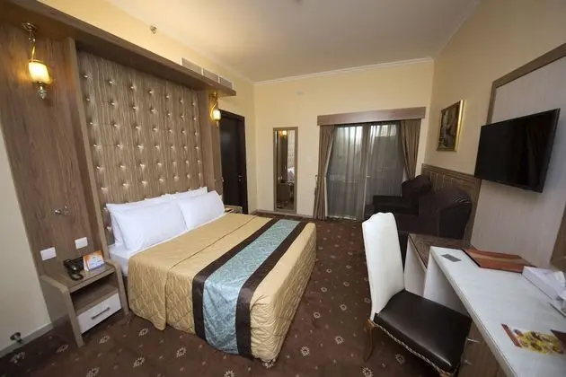 Deluxe Double or Twin Room, Balcony