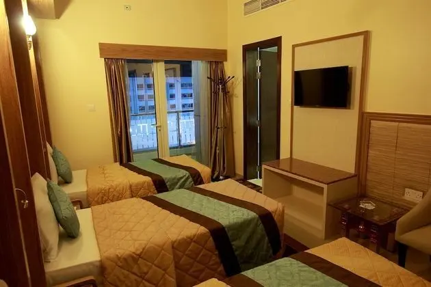 Deluxe Triple Room, Balcony
