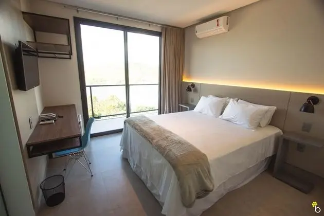 Premium Tek Büyük Yataklı Oda, Göl Manzaralı