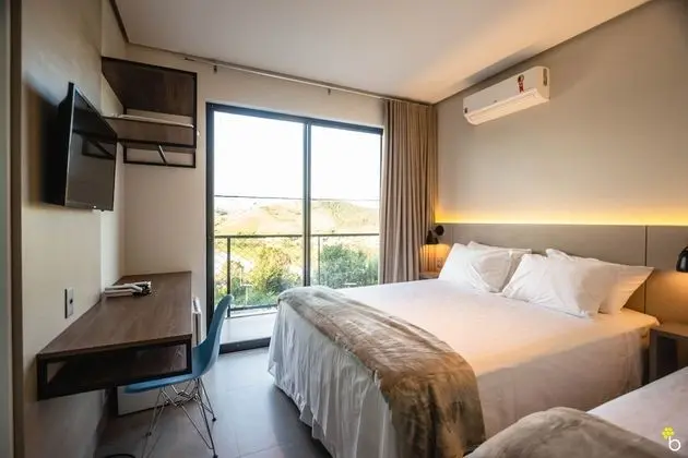 Premium Üç Kişilik Oda, Göl Manzaralı