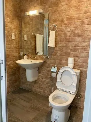 Comfort Tek Büyük Yataklı Oda