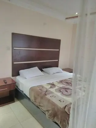 Superior Tek Büyük Yataklı Oda