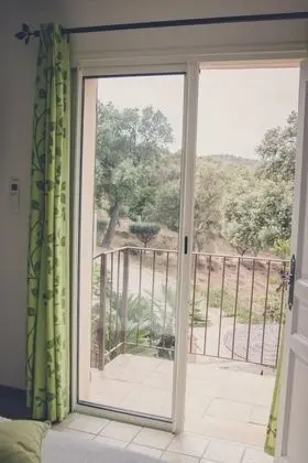 Superior Tek Büyük Yataklı Oda, Balkon (La Gisèle)