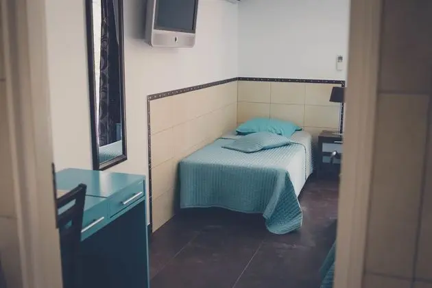 Üç Kişilik Oda, Teras (La Mana)
