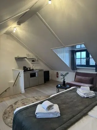 Basic Tek Büyük Yataklı Oda