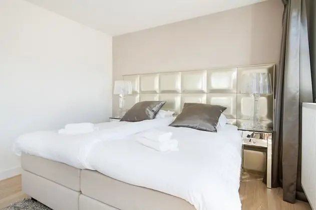 Deluxe Tek Büyük Yataklı Oda, Balkon, Göl Manzaralı