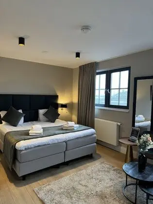 Stüdyo, 1 En Büyük (King) Boy Yatak ve Çekyat, Küçük Mutfak, Göl Manzaralı