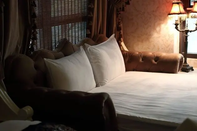 Deluxe Dört Kişilik Oda, 1 En Büyük (King) Boy Yatak ve Çekyat, Küvet, Bahçe Manzaralı