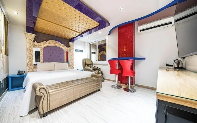 Oda (Suite room (Netflix viewing available)