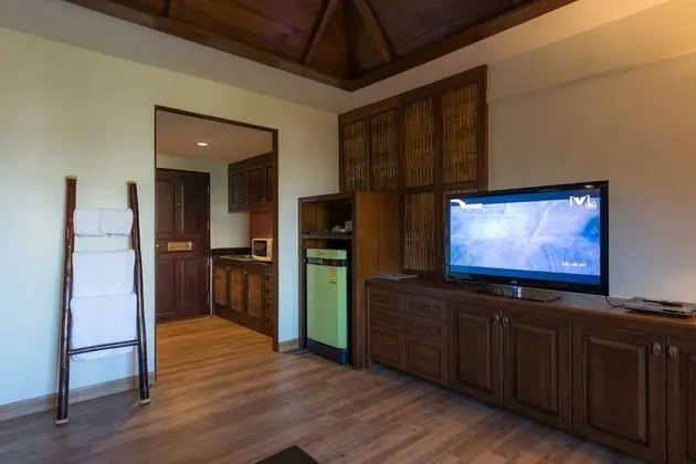 Suite King Size Bed