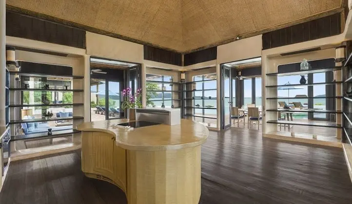 Royal Villa, 2 Yatak Odası, Kişiye Özel Havuzlu, Okyanusa Sıfır