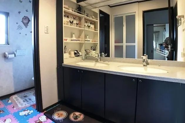Premier Üç Kişilik Oda, Ortak Banyo