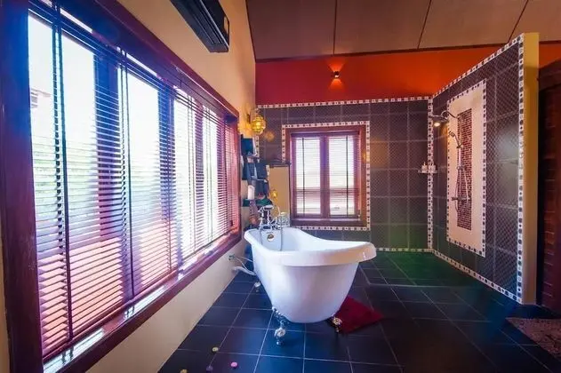 2-Bedroom Villa with Communal Pool