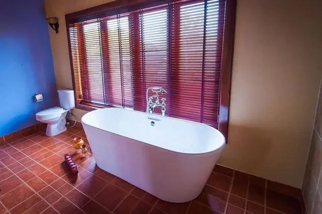 2-Bedroom Villa with Communal Pool