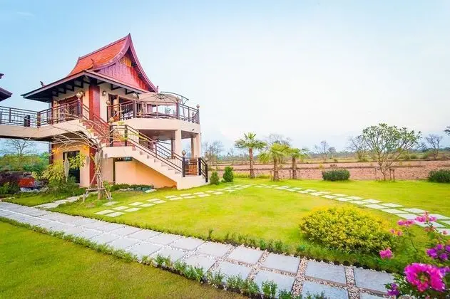 2-Bedroom Villa with Communal Pool