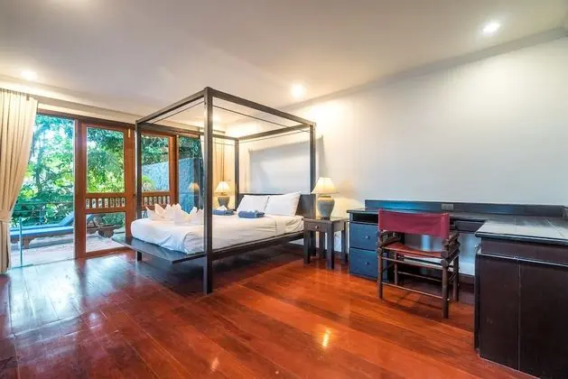 2 Bedrooms Villa