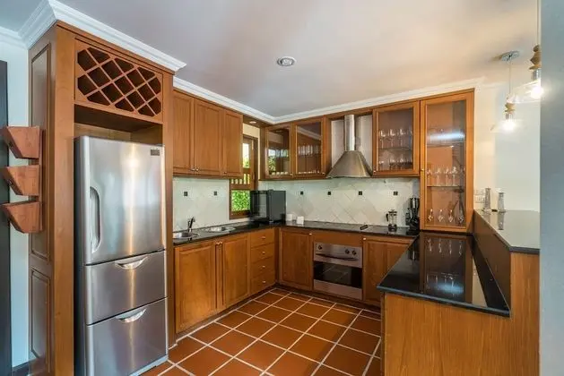2 Bedrooms Villa