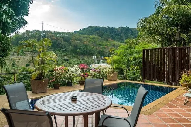 2 Bedrooms Villa