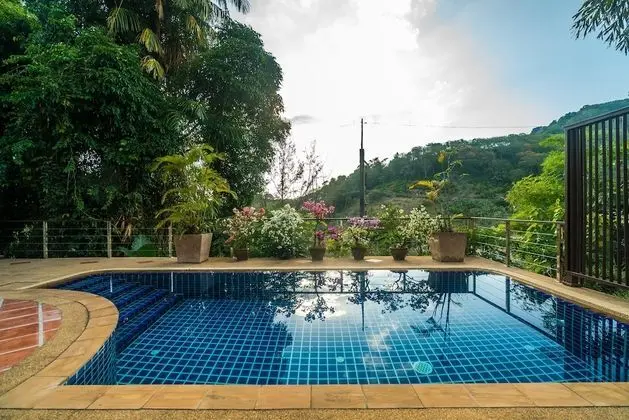 2 Bedrooms Villa