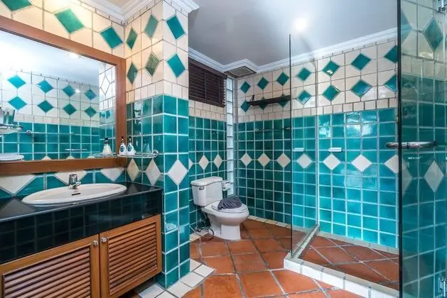 2 Bedrooms Villa