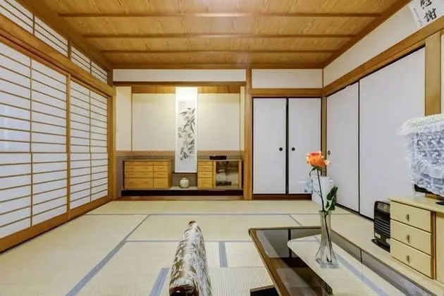 Süit (Japanese Western Style, A)