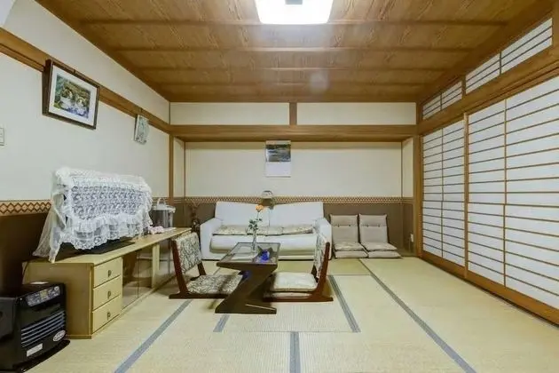Süit (Japanese Western Style, A)