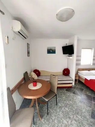 Apart Daire (Naki - terrace & free parking - A1(2))