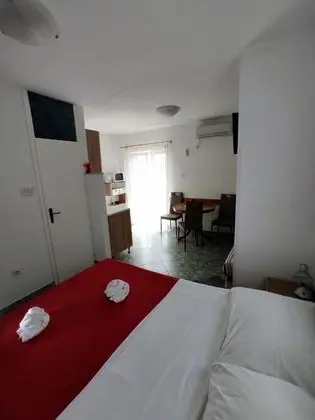 Apart Daire (Naki - terrace & free parking - A1(2))